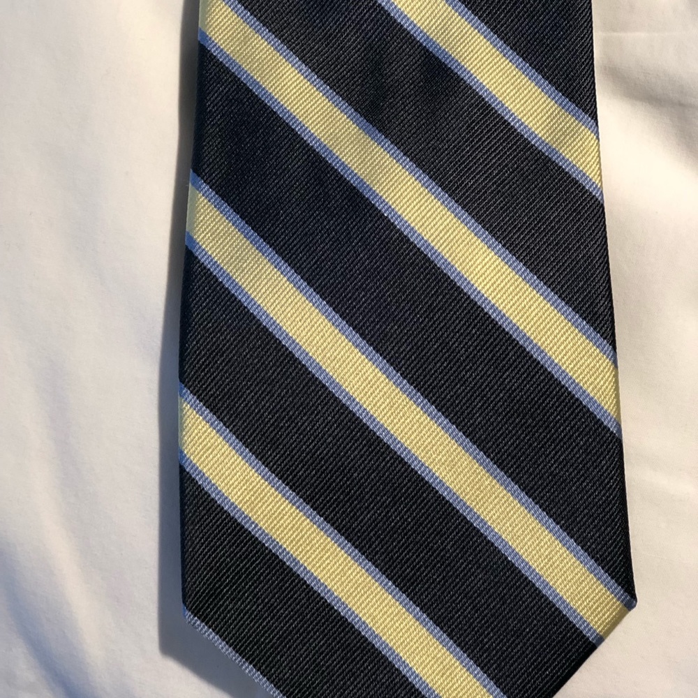 Brooks Brothers.  Silk, Blue Striped Tie.